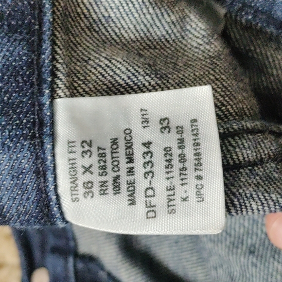 Jeans - Picture 7 of 8